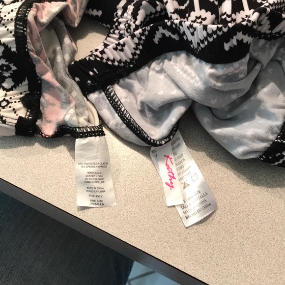 2 pair of Leggings NWOT - Picture 4 of 5